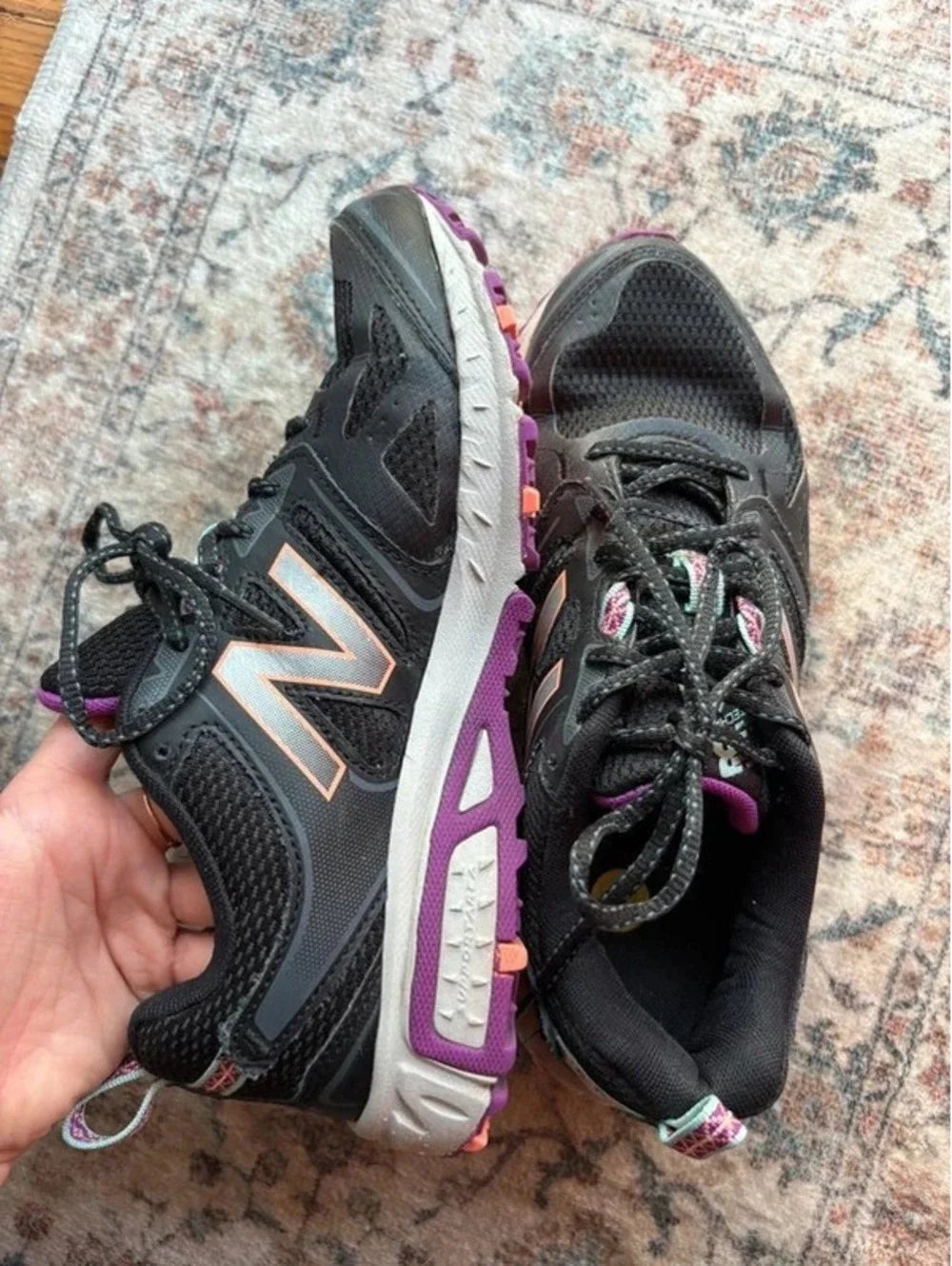 Womens size 7.5 New Balance 412 V3 Air All Terrain Trail Sneakers